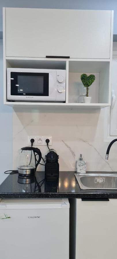 Cozy Apartment With Garden Near Town Center, Fully Renovated. Athen Eksteriør billede